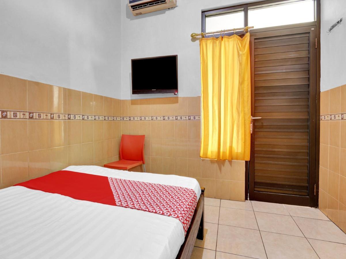 Oyo 90695 Srikandi Nologaten Hotel Yogyakarta Exterior foto