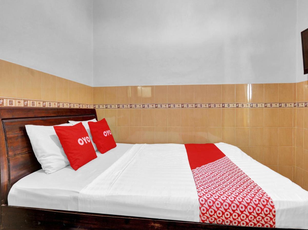 Oyo 90695 Srikandi Nologaten Hotel Yogyakarta Exterior foto